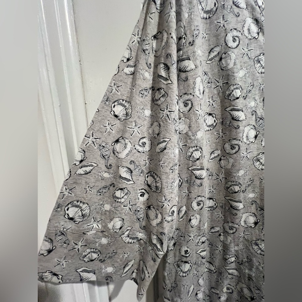 Sea Shell Robe - Gray Shell-Print Lightweight / Swimsuit CoverUp - Picture 5 of 8